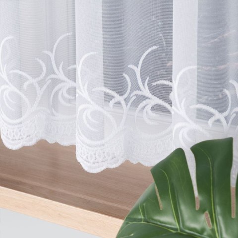 Firanka żakardowa ze wzorem pasowym, wysokość 150cm, kolor 001 biały 023297/000/001/000150/1