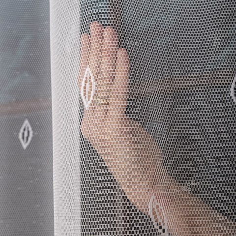 Firanka żakardowa ze wzorem pasowym, wysokość 250cm, kolor 001 biały 044288/000/001/000250/1