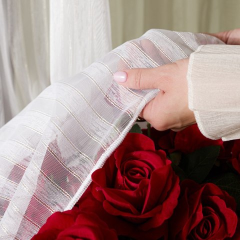 Firanka fantazyjna z ołowianką, wysokość 300cm, kolor 002 biały ze złotą nitką 001777/OLO/002/000300/1