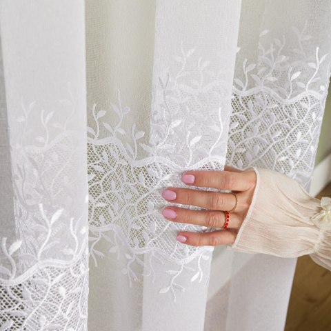 Firanka z aplikacją na markizecie ze wzorem pasowym, wysokość 280cm, kolor 001 biały 082122/433/001/000280/1