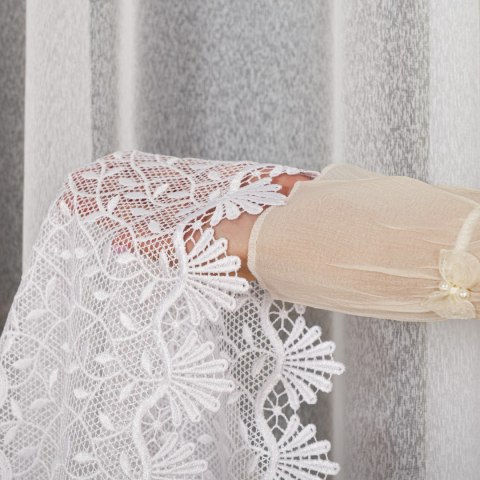 Firanka z aplikacją na markizecie ze wzorem pasowym, wysokość 280cm, kolor 001 biały 082122/433/001/000280/1