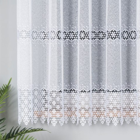 Firanka z aplikacją na markizecie ze wzorem pasowym, wysokość 160cm, kolor 001 biały 089060/433/001/000160/1 Firanka z aplikacją na markizecie ze wzorem pasowym, wysokość 160cm, kolor 001 biały 089060/433/001/000160/1