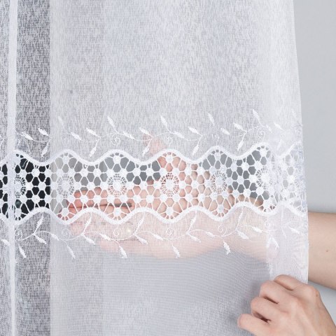 Firanka z aplikacją na markizecie ze wzorem pasowym, wysokość 160cm, kolor 001 biały 089060/433/001/000160/1 Firanka z aplikacją na markizecie ze wzorem pasowym, wysokość 160cm, kolor 001 biały 089060/433/001/000160/1