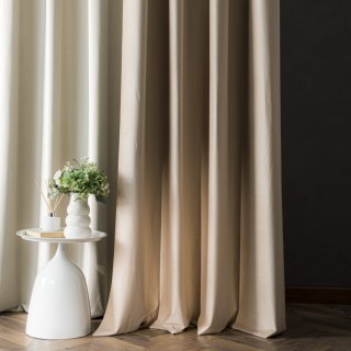 BLACKOUT VELVET Zasłona gotowa na przelotkach, szerokość 140cm x wysokość 230cm, kolor 003 jasny beżowy BLAVEL/ZGP/003/140230/1