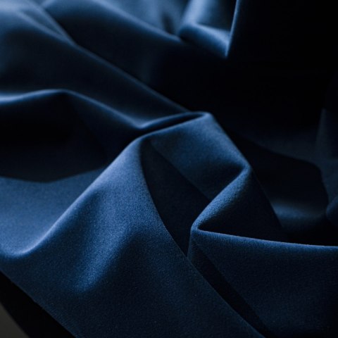 BLACKOUT VELVET Zasłona gotowa na przelotkach, szerokość 140cm x wysokość 230cm, kolor 011 granatowy BLAVEL/ZGP/011/140230/1