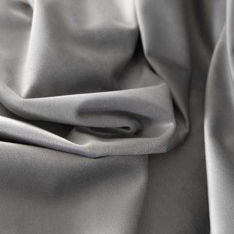BLACKOUT VELVET Zasłona gotowa na przelotkach, szerokość 140cm x wysokość 230cm, kolor 005 jasny szary BLAVEL/ZGP/005/140230/1