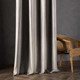 BLACKOUT VELVET Zasłona gotowa na przelotkach, szerokość 140cm x wysokość 230cm, kolor 017 szaro-beżowy BLAVEL/ZGP/017/140230/1