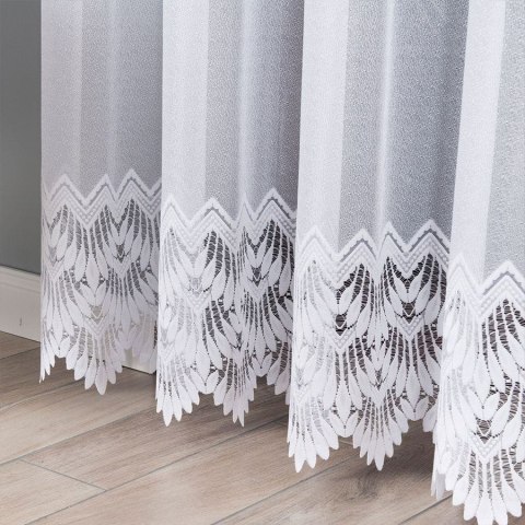 FELICJA Firanka żakardowa gotowa ze wzorem na samym dole na prosto, szerokość 200 x wysokość 250cm, kolor 001 biały 018989/FBP/0 FELICJA Firanka żakardowa gotowa ze wzorem na samym dole na prosto, szerokość 200 x wysokość 250cm, kolor 001 biały 018989/FBP/0
