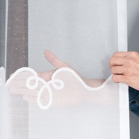 KORNELIA Firanka gotowa na prosto, szerokość 300 x wysokość 250cm, kolor 001 biały z błyskiem 090512/FBP/001/300250/1