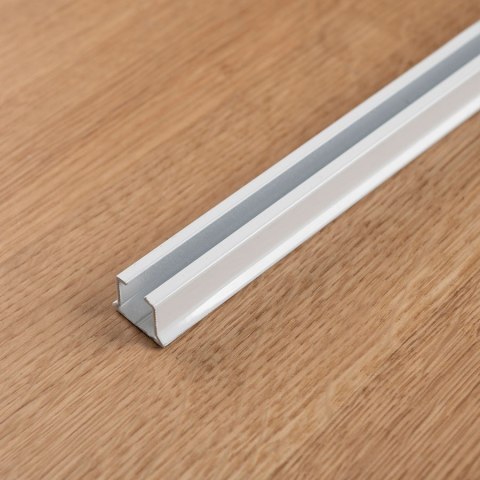 Profil karniszowy aluminiowy 200cm kolor biały SYSTEM/0WS/PR1/000200/1 Profil karniszowy aluminiowy 200cm kolor biały SYSTEM/0WS/PR1/000200/1
