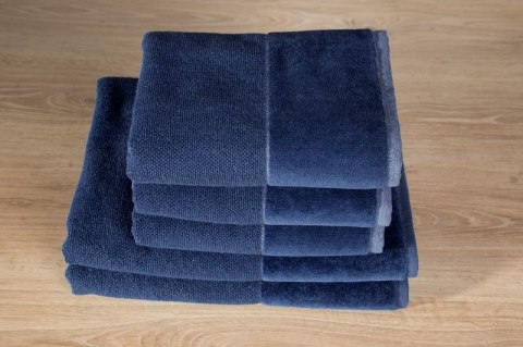 Ręcznik z welurową bordiurą LUCY 50x90 cm kolor granatowy Ręcznik z welurową bordiurą LUCY 50x90 cm kolor granatowy