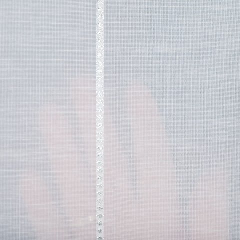 Tkanina dekoracyjna ze wzorem po całości, wysokość 300cm, kolor 001 biały z biało srebrnymi pasami 431000/000/V01/000300/1 Tkanina dekoracyjna ze wzorem po całości, wysokość 300cm, kolor 001 biały z biało srebrnymi pasami 431000/000/V01/000300/1
