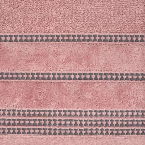 Ręcznik bawełniany AMANDA 30x50 cm kolor pudrowy Ręcznik bawełniany AMANDA 30x50 cm kolor pudrowy