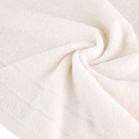 Ręcznik frotte DAMLA 70x140 cm kolor różowy Ręcznik frotte DAMLA 70x140 cm kolor różowy