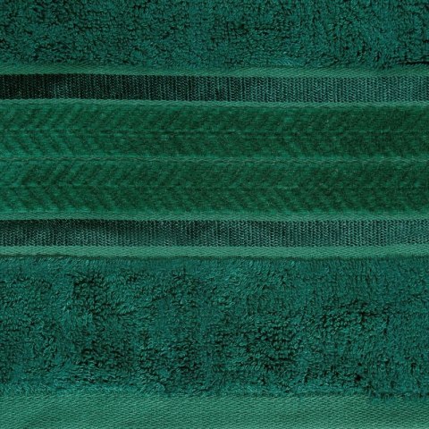 Ręcznik frotte MIRO 70x140 cm kolor butelkowy zielony Ręcznik frotte MIRO 70x140 cm kolor butelkowy zielony