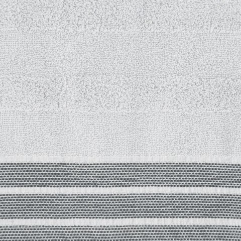 Ręcznik bawełniany PATI 70x140 cm kolor srebrny Ręcznik bawełniany PATI 70x140 cm kolor srebrny