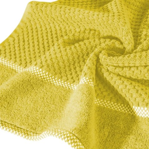 Ręcznik frotte CALEB 70x140 cm kolor musztardowy Ręcznik frotte CALEB 70x140 cm kolor musztardowy