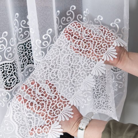 Firanka z aplikacją na markizecie 082492 wysokość 250 cm kolor biały
