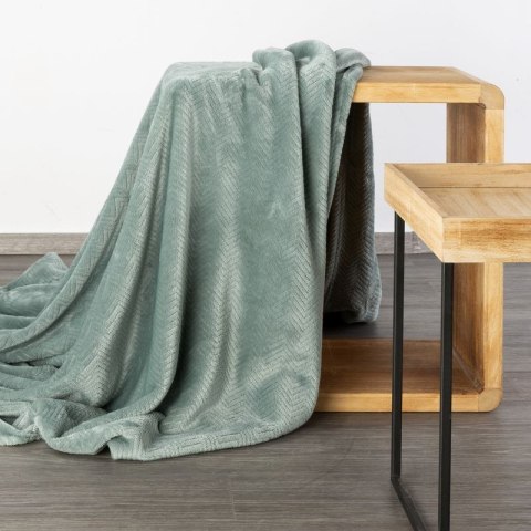 Ciepły i puchaty koc CINDY 170x210 cm kolor miętowy Ciepły i puchaty koc CINDY 170x210 cm kolor miętowy