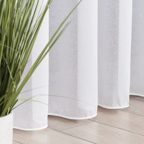 Firanka fantazyjna z ołowianką 001068 wysokość 300 cm kolor biały Firanka fantazyjna z ołowianką 001068 wysokość 300 cm kolor biały