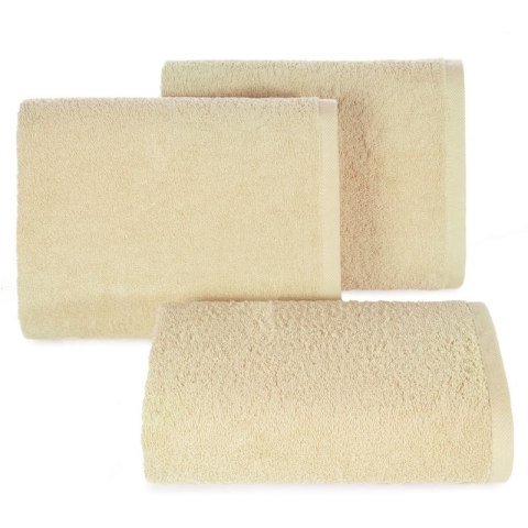 Ręcznik frotte GŁADKI2 70x140 cm kolor beżowy Ręcznik frotte GŁADKI2 70x140 cm kolor beżowy