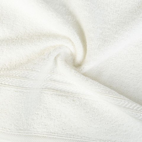 Ręcznik z żakardową bordiurą LORI 50x90 cm kolor kremowy Ręcznik z żakardową bordiurą LORI 50x90 cm kolor kremowy