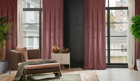 Zasłona gotowa na taśmie ROSA 140x270 cm kolor różowy