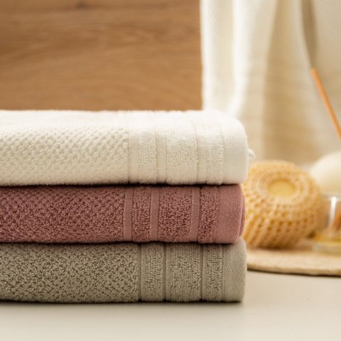 Ręcznik frotte GLORY 30x50 cm kolor beżowy Ręcznik frotte GLORY 30x50 cm kolor beżowy