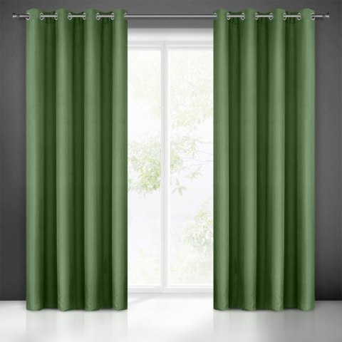 Zasłona z jednobarwnej, gładkiej tkaniny ADORE 140x250 cm kolor zielony Zasłona z jednobarwnej, gładkiej tkaniny ADORE 140x250 cm kolor zielony