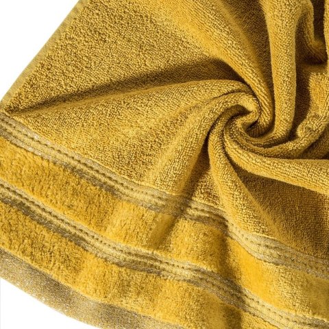 Ręcznik frotte GLORY 70x140 cm kolor musztardowy Ręcznik frotte GLORY 70x140 cm kolor musztardowy