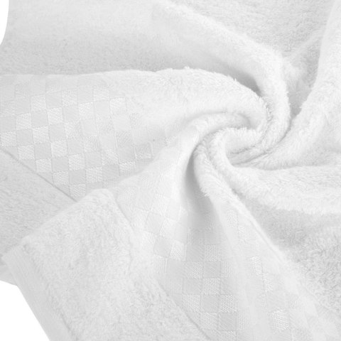 Ręcznik bambusowy BAMBO 70x140 cm kolor biały Ręcznik bambusowy BAMBO 70x140 cm kolor biały
