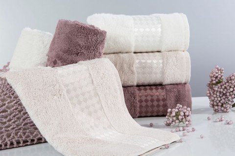 Ręcznik bambusowy BAMBO 70x140 cm kolor biały Ręcznik bambusowy BAMBO 70x140 cm kolor biały