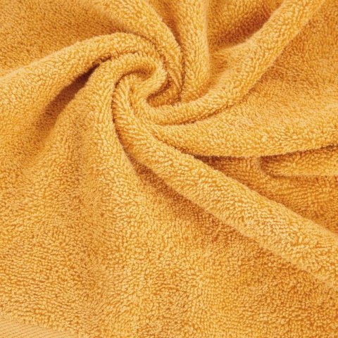 Ręcznik frotte GŁADKI2 50x100 cm kolor musztardowy Ręcznik frotte GŁADKI2 50x100 cm kolor musztardowy