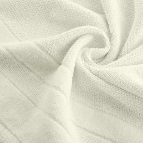 Ręcznik frotte LINEA 30x50 cm kolor kremowy Ręcznik frotte LINEA 30x50 cm kolor kremowy