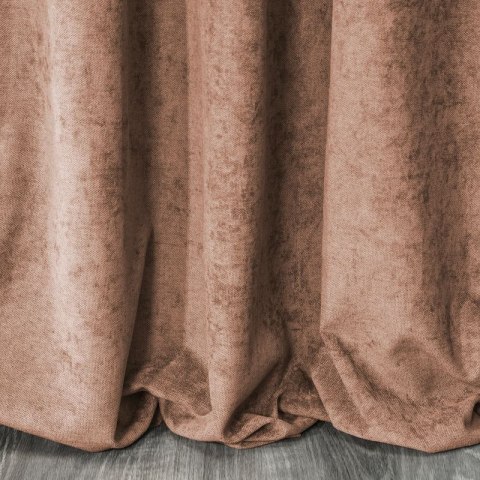Zasłona gotowa na taśmie ANISA 140x270 cm kolor ciemnoróżowy